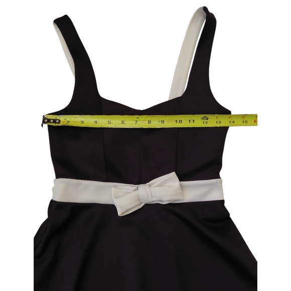 Chic Black and White Backless Dress - Picture 2 of 9